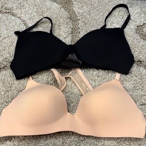 Victoria's Secret Black and Cream Bras